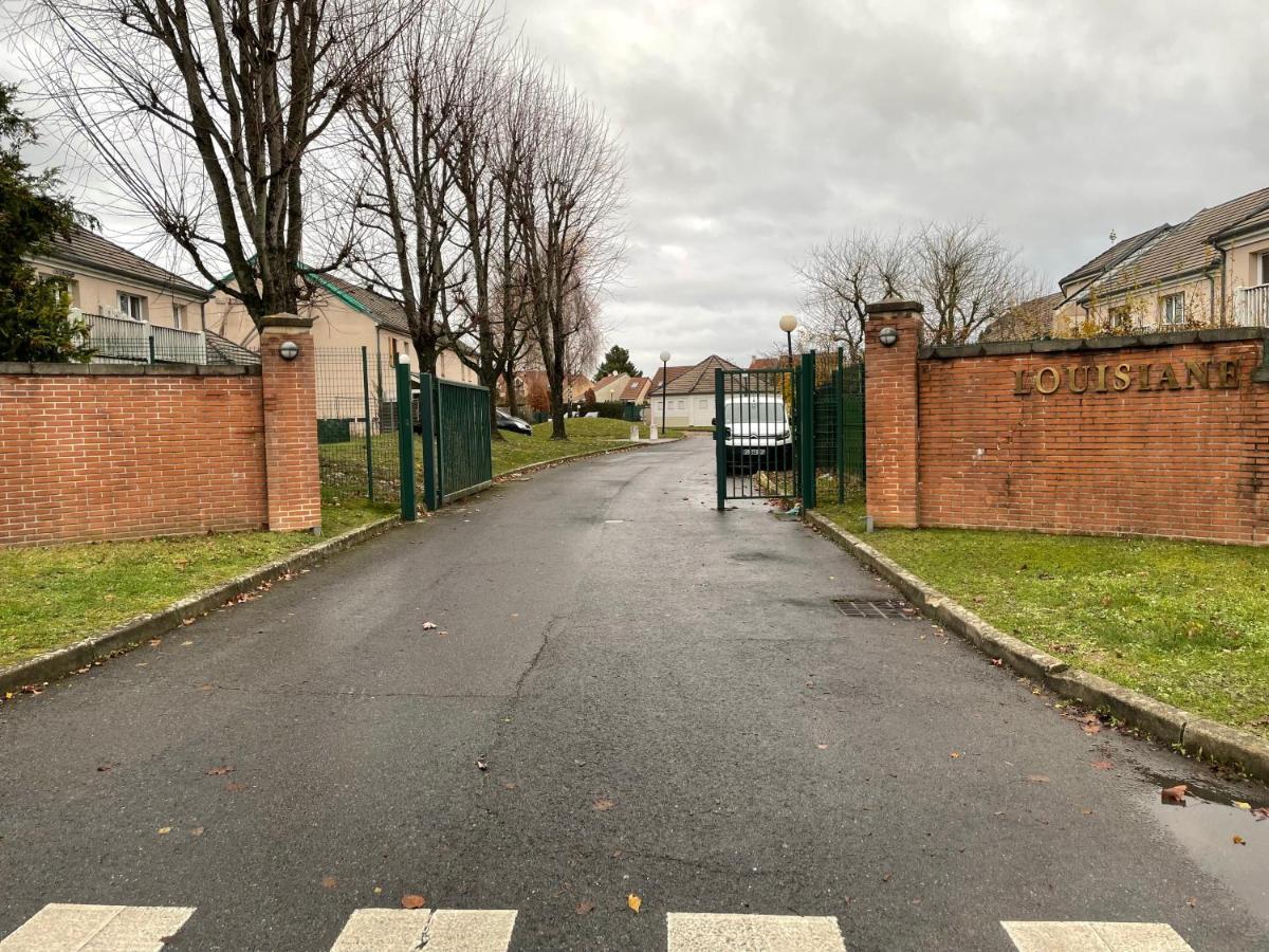 Studio Cosy A 10 Minutes De Disneyland Paris 贝利罗曼维利而 外观 照片